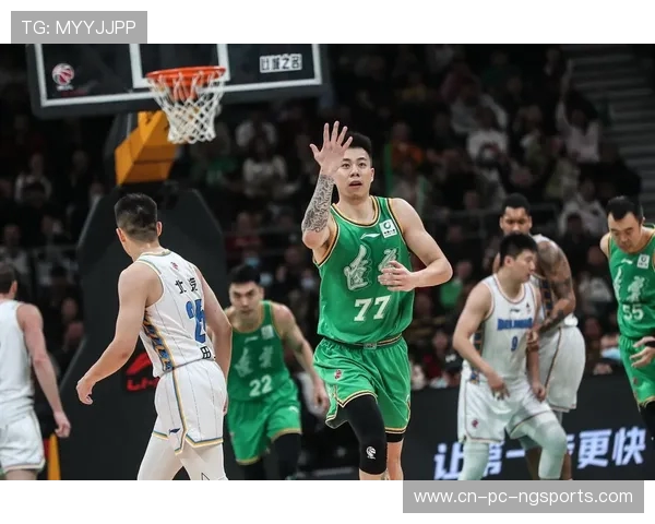 张镇麟领衔辽篮新赛季再启征程全力冲击总冠军荣耀时刻